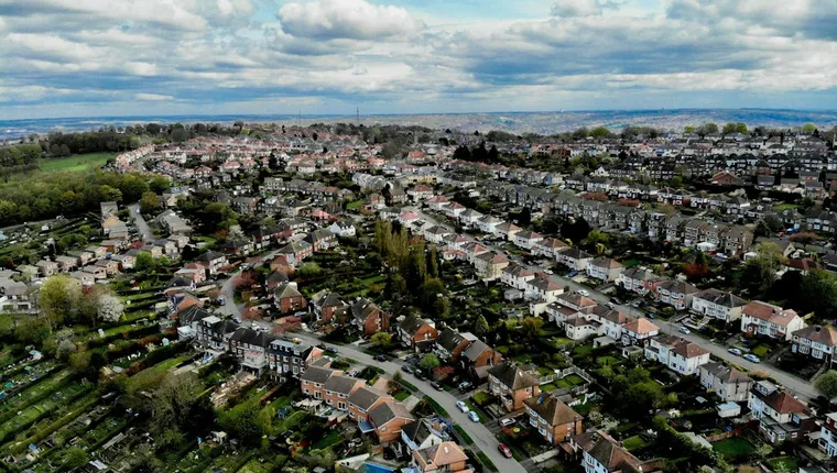 Housing Crisis, Fed Rate Rise & Cowboy Builders: 19 Sep