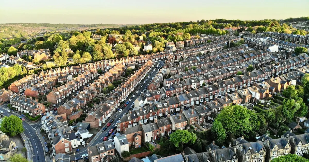 Housing Crisis, Fed Rate Rise & Cowboy Builders: 19 Sep