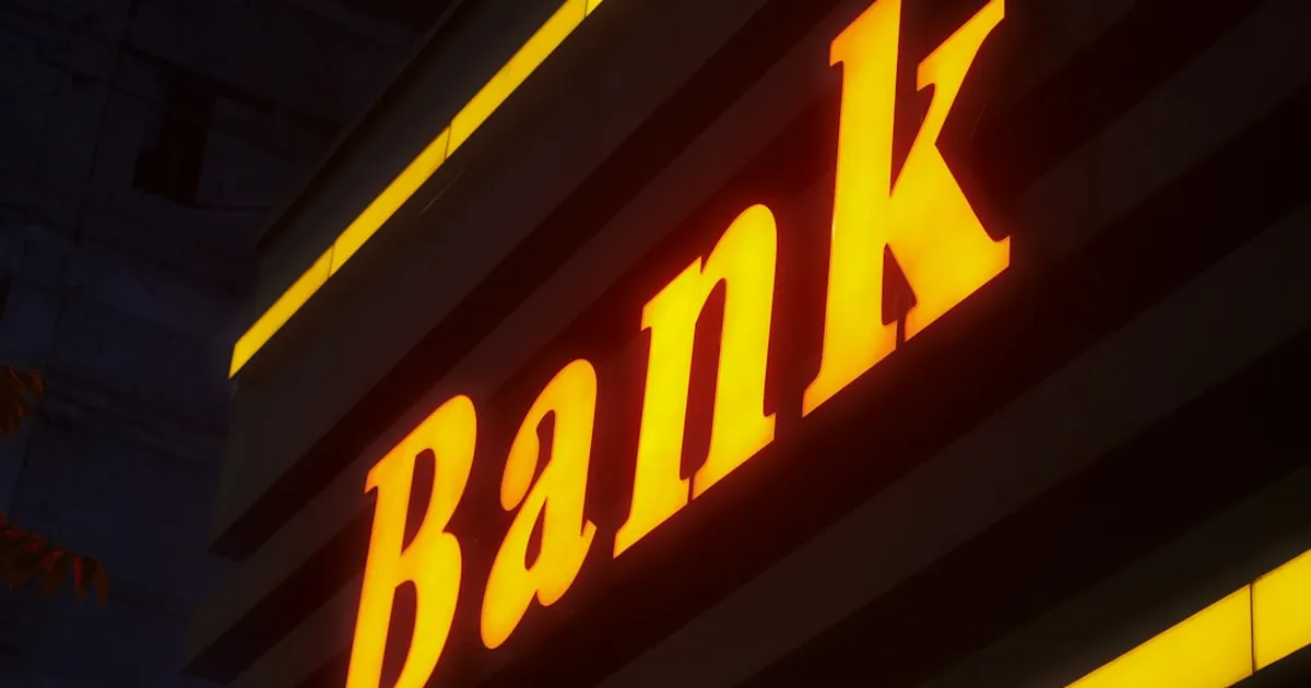 UK Finance Daily: Bank Holds Rates at 3.75% Amid Iran War Fears