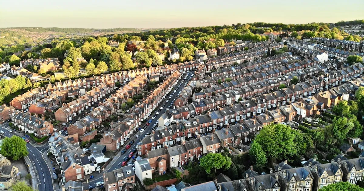 UK Finance Daily: Energy Bills, First-Time Buyers & Gazundering