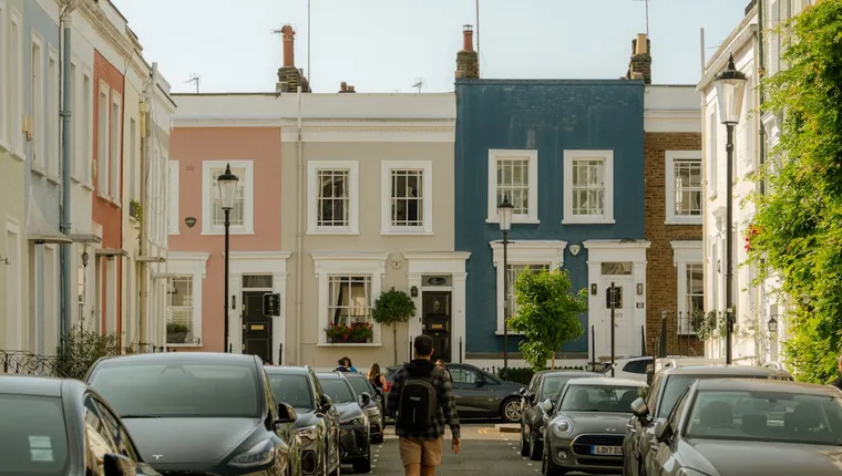 UK Finance Daily: Mortgages, Mergers & Tariffs – 4 Aug 2026