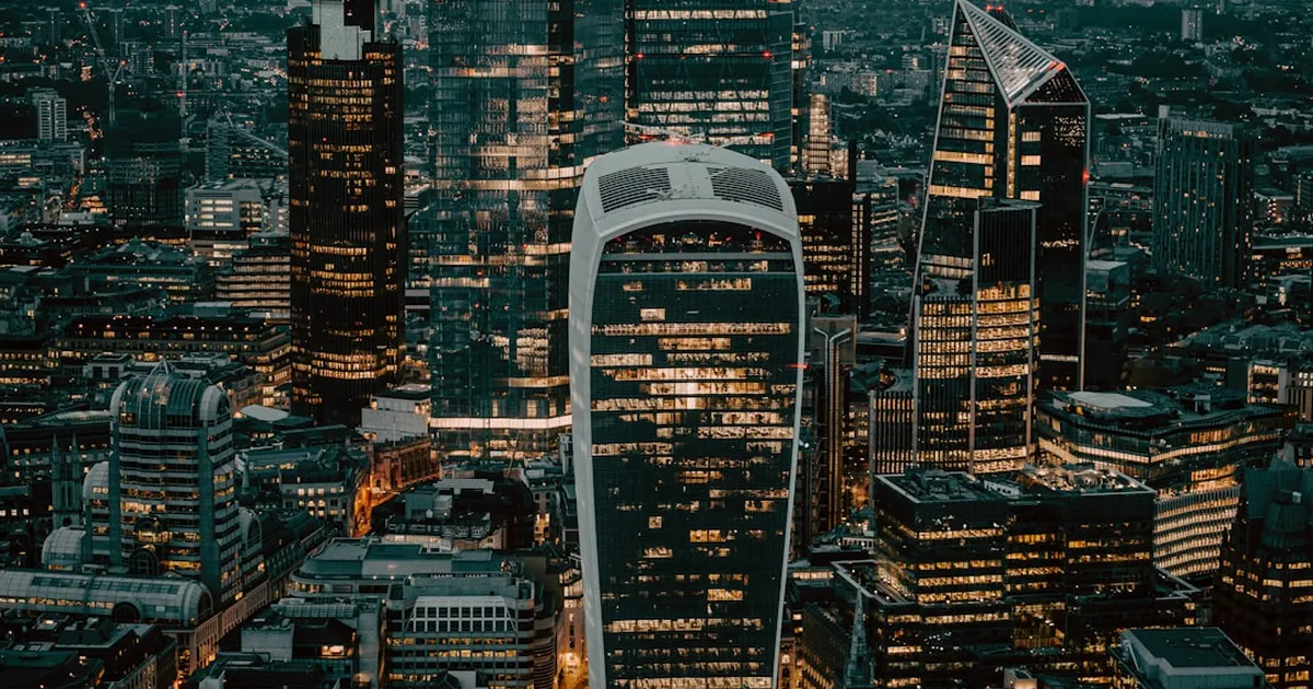 UK Finance Daily: War Fears, Bond Market Warnings & Mortgage Woes